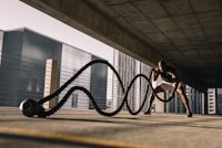 法国球星姆巴佩庆祝进球